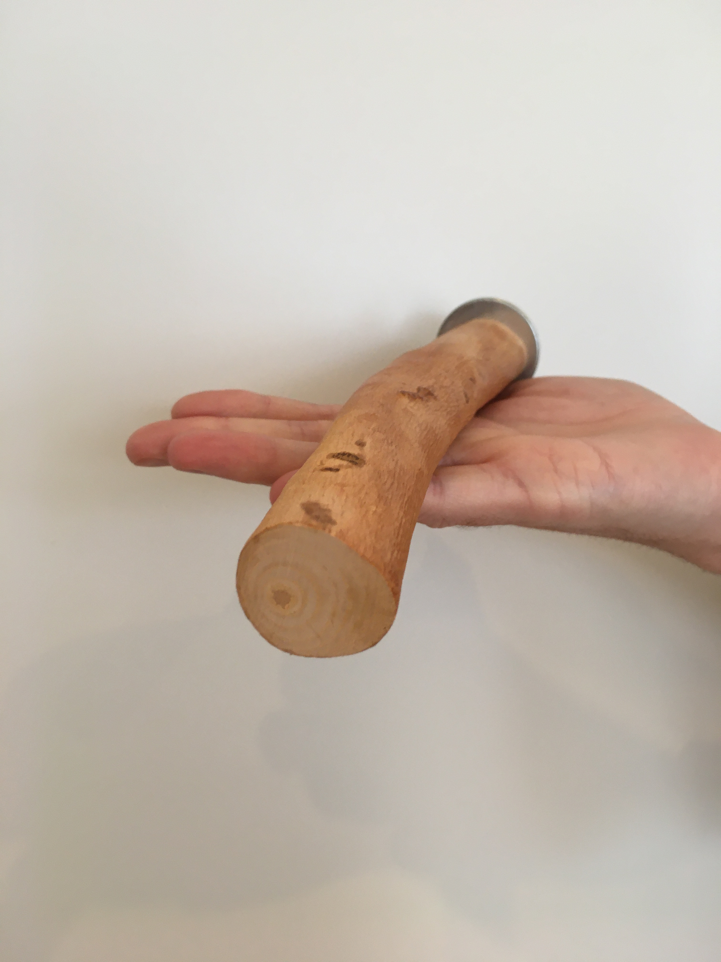 20 cm by 2 cm straight basswood perch viewed from its front