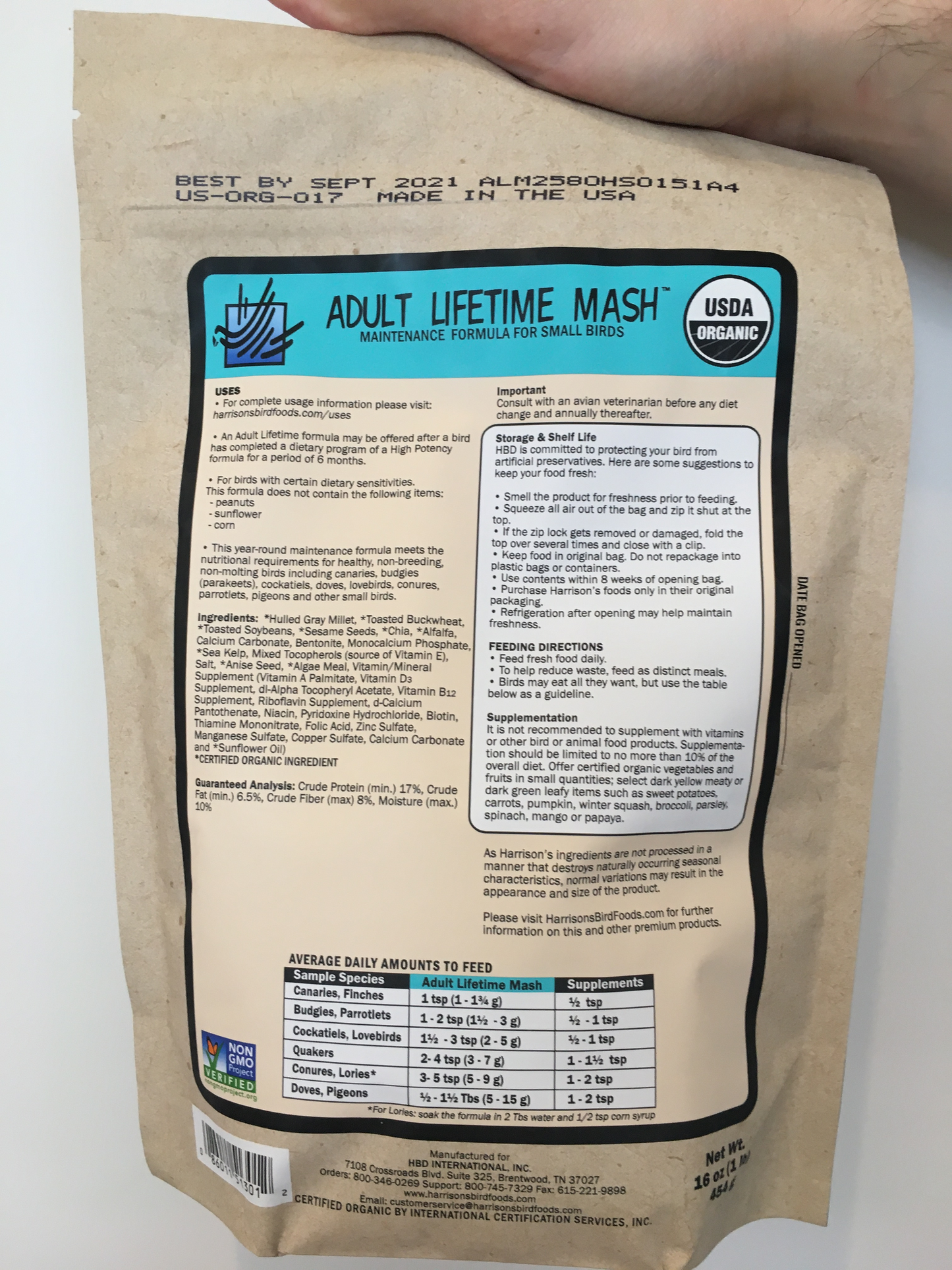 the back of Harrison's bird foods blue adult lifetime mash bag with instructions for use